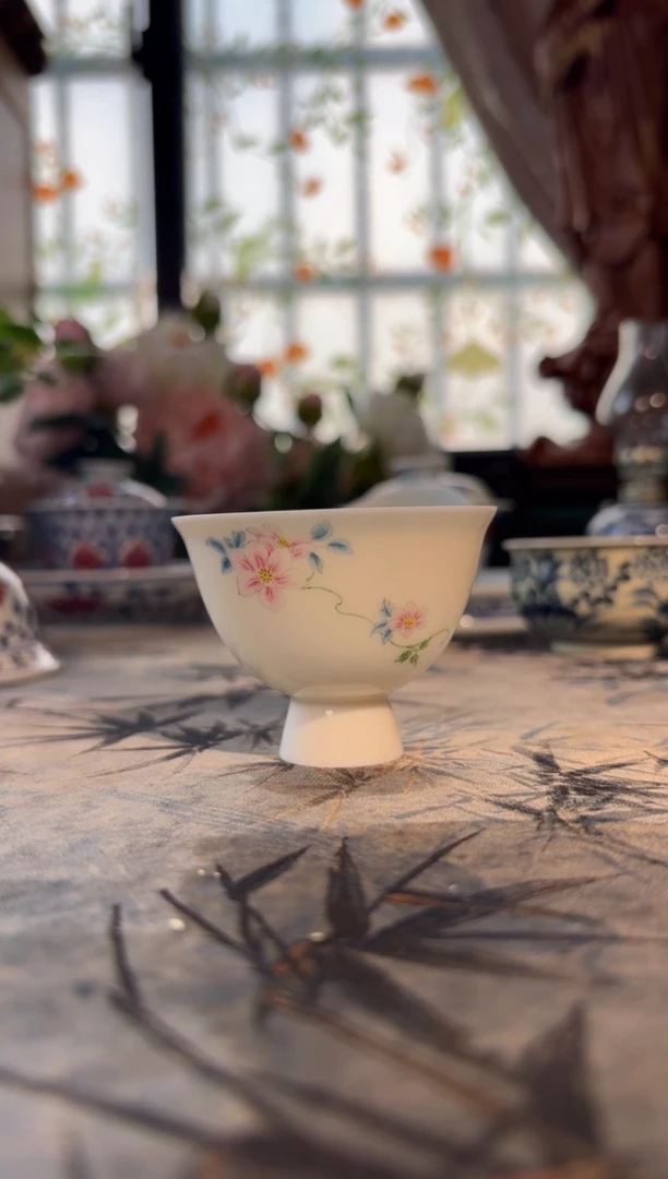 瓷孤品青海手绘花高脚杯