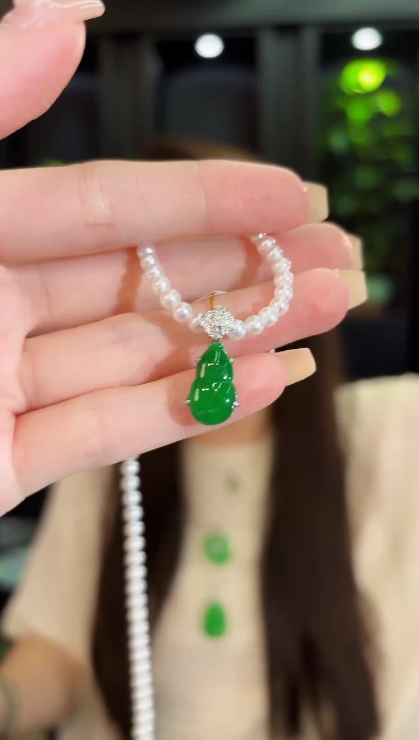 翡翠未镶嵌吊坠(不含链) 新 缅料A货/多样性发货/一件