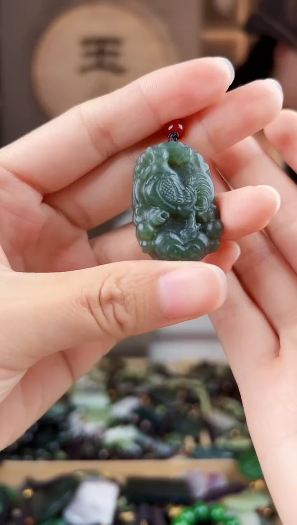 颈饰未镶嵌和田玉拍一发一，多样性发货