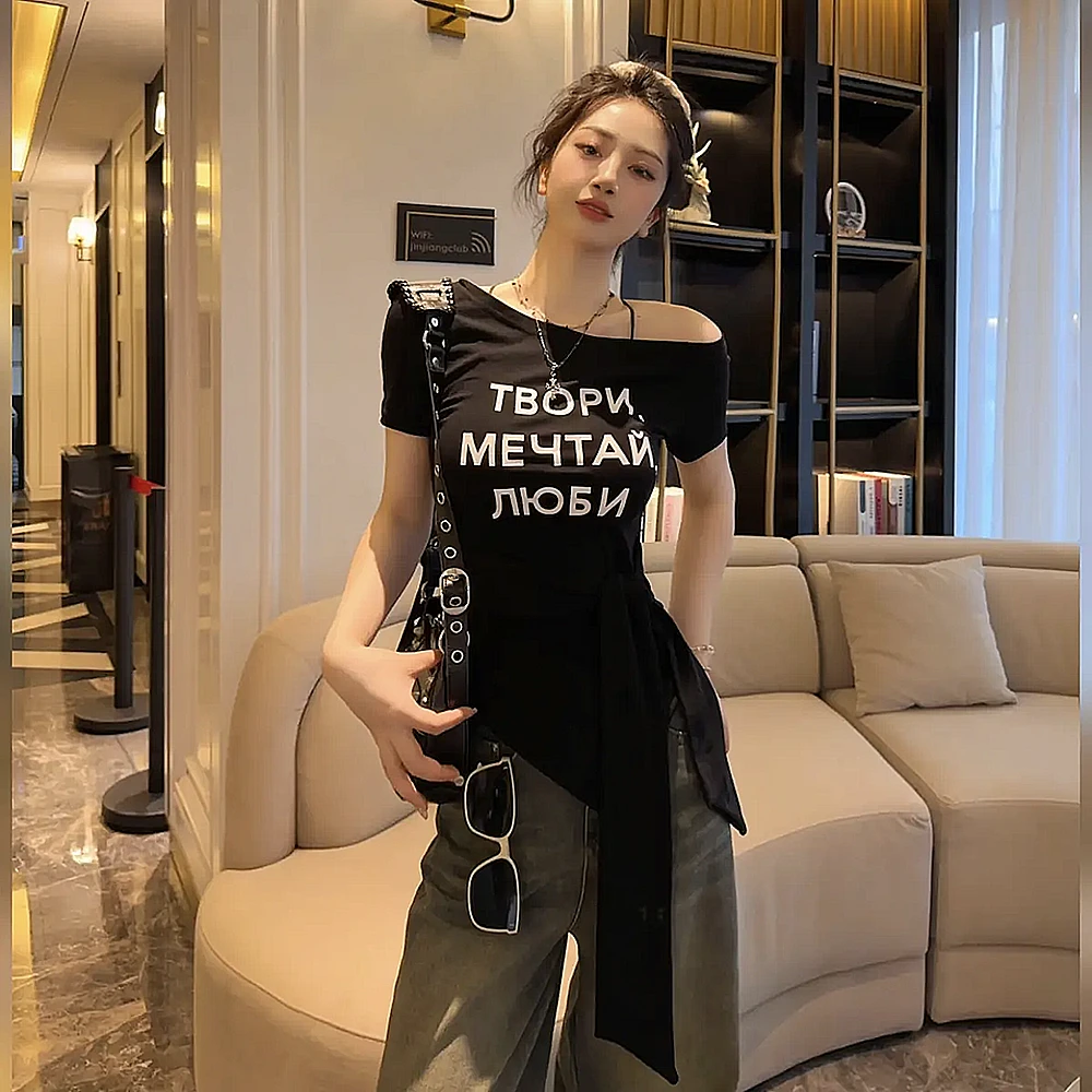 洋气绑带露肩夏季短袖T恤女2025一字肩收腰黑色上衣女款 8065