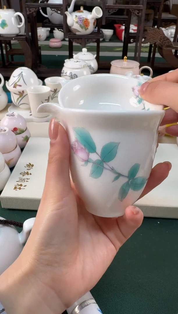【闪购商品】瓷器 ······.......