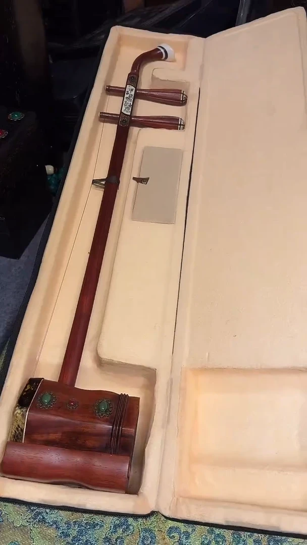 贡木二胡111111111111111111