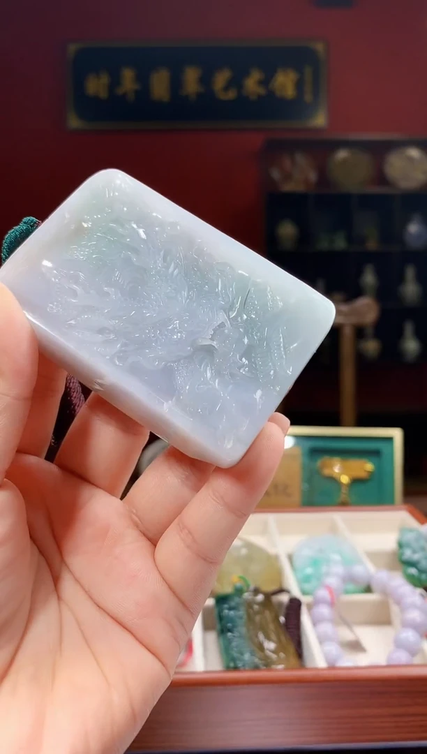 翡翠未镶嵌颈饰翡翠A货