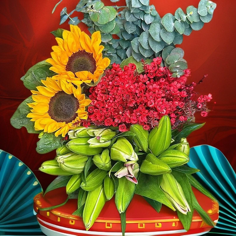 香水百合10个花苞➕红色腊梅1扎【2-4支】➕向日葵2枝➕配草1扎