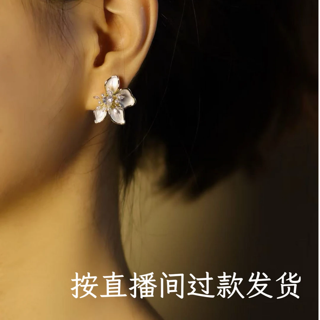 铜合金锆石耳饰 梵221时尚饰品耳饰