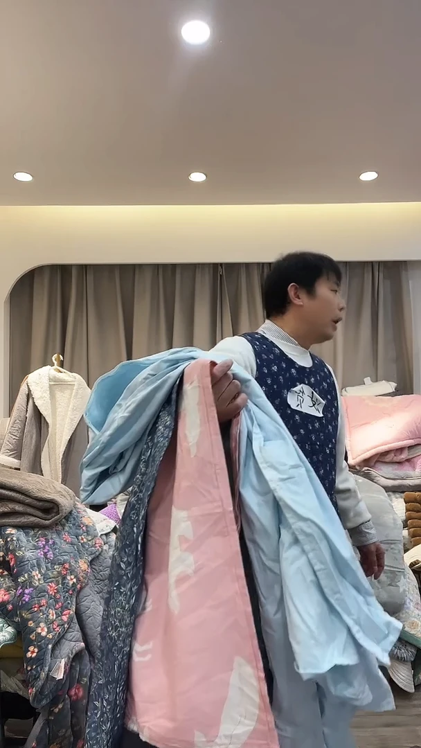 棉棉D13 120*180发2个不挑色被套