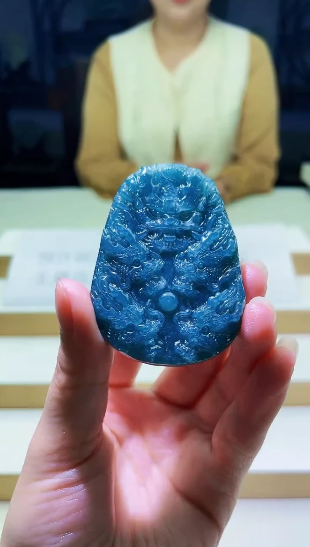 定制翡翠未镶嵌毛货08020067多样性发其一