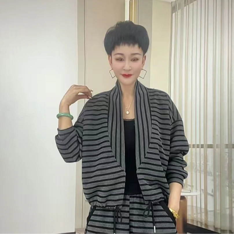 222#新款时尚洋气气质休闲百搭显瘦宽松条纹潮流外套