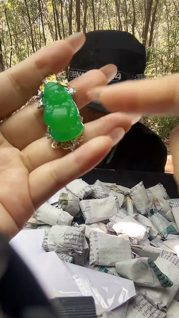 满色吊坠    所见即所得