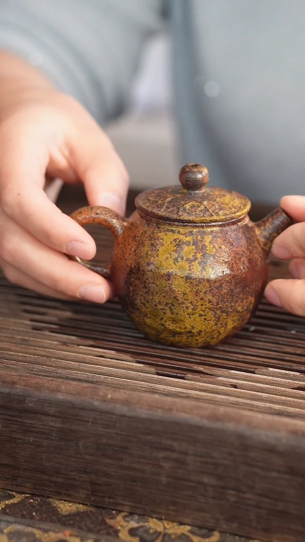 茶壶紫砂37号         140cc