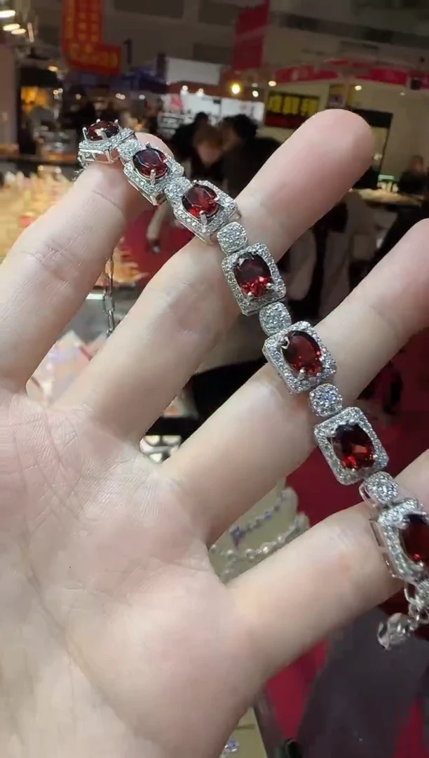 银S925镶嵌手链石榴石6*8mm