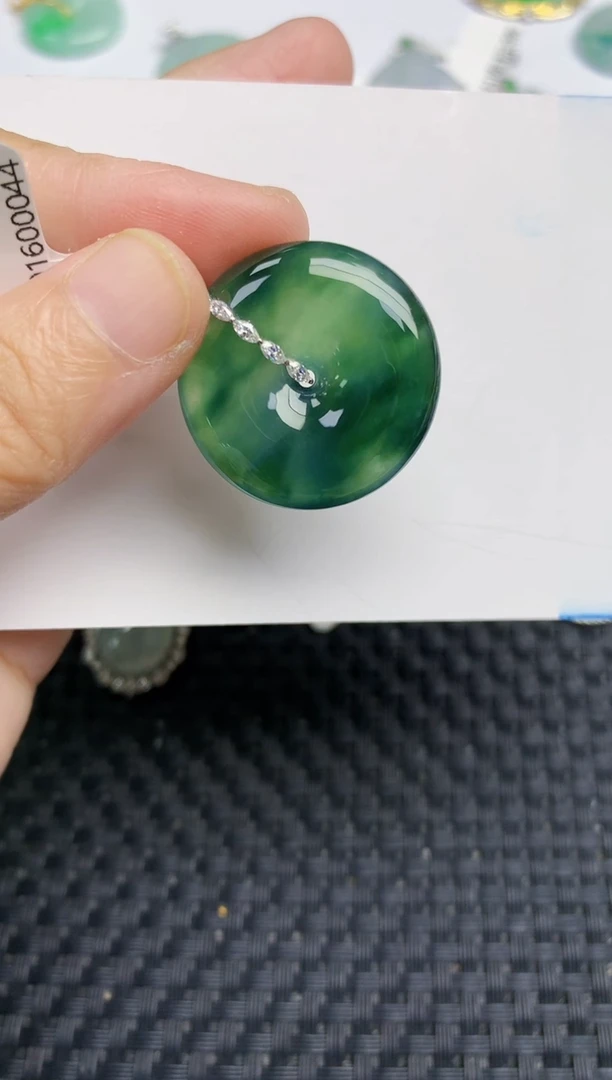 颈饰18K金镶嵌翡翠天然缅甸A货翡翠百元以上9元证书费自理