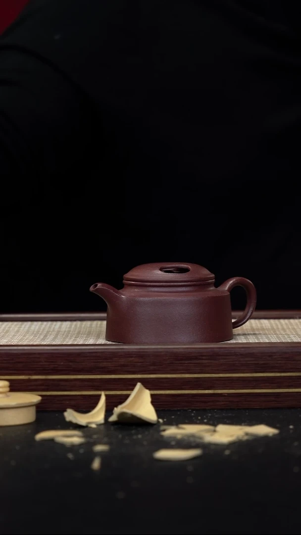 茶壶紫砂ZQ底槽青 牛盖莲子