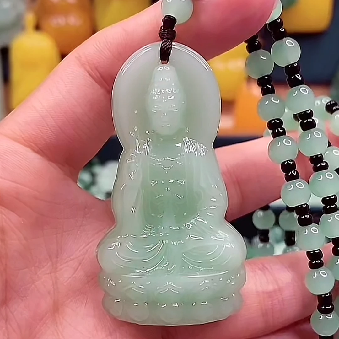 1.浅绿滴水观音吊坠经典