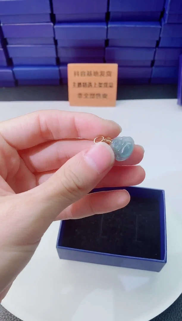 翡翠未镶嵌颈饰1111111111