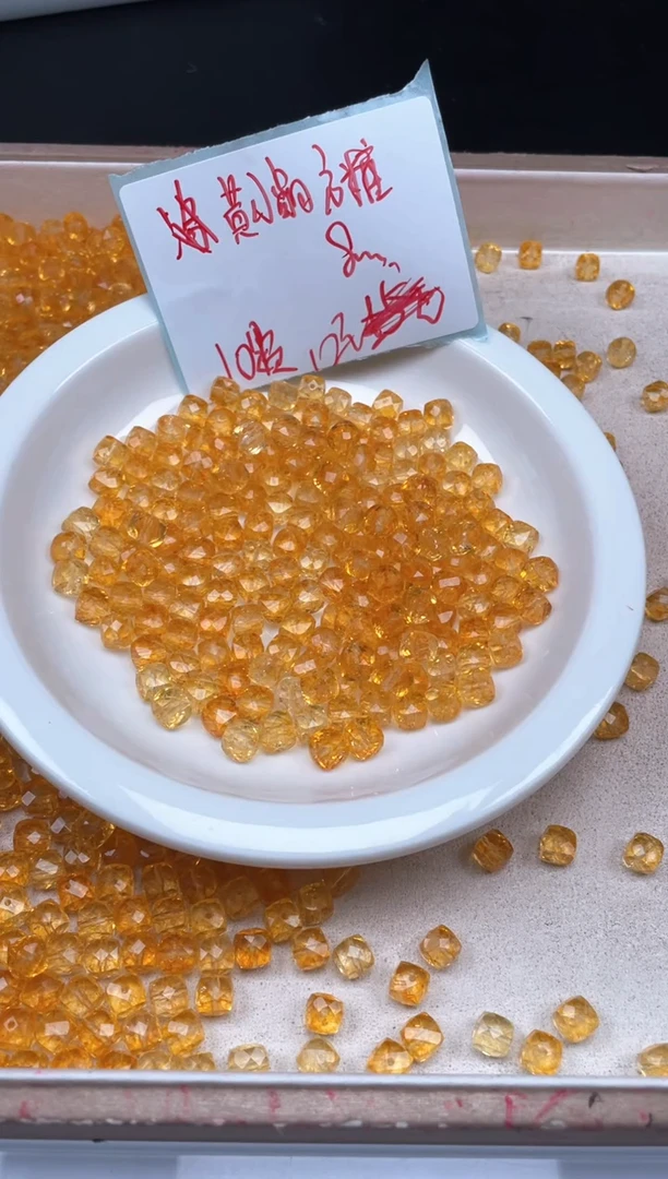 【闪购商品】水晶颈饰未镶嵌w2203净体黄水晶方糖8mm*10颗