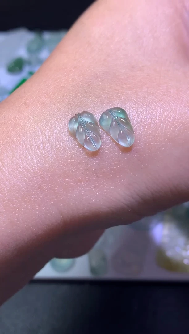 未镶嵌定制翡翠毛货