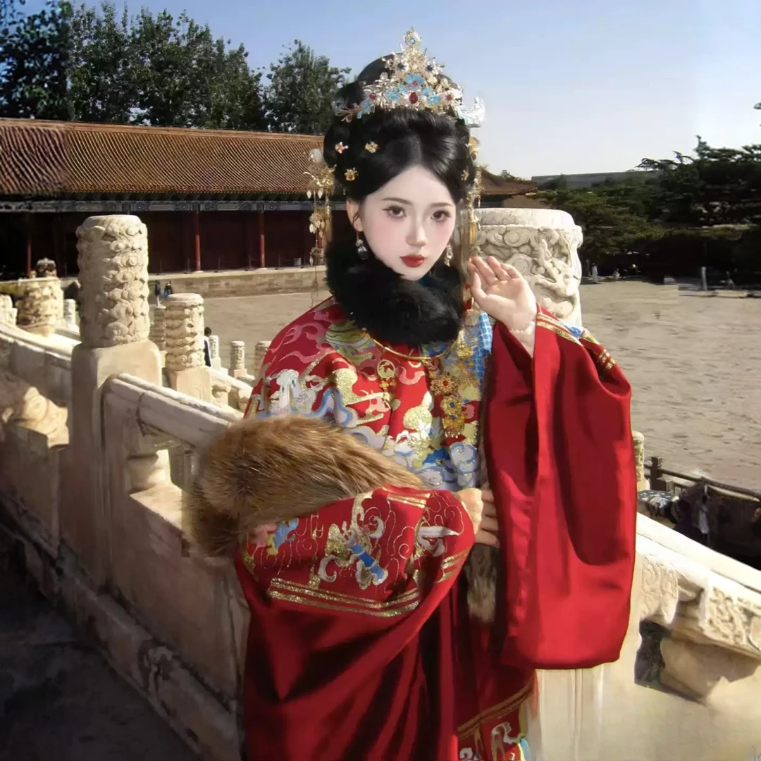 【宴山亭】明制京城贵女重工全织金妆花红色婚服长袍圆领古装汉服