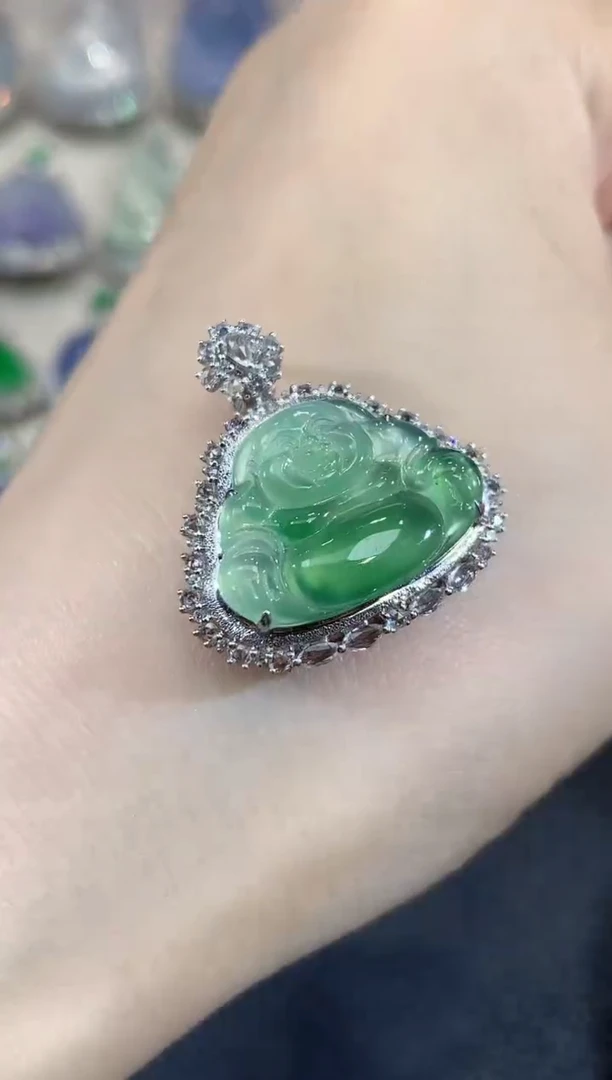 吊坠(不含链)18K金镶嵌翡翠C29翡翠