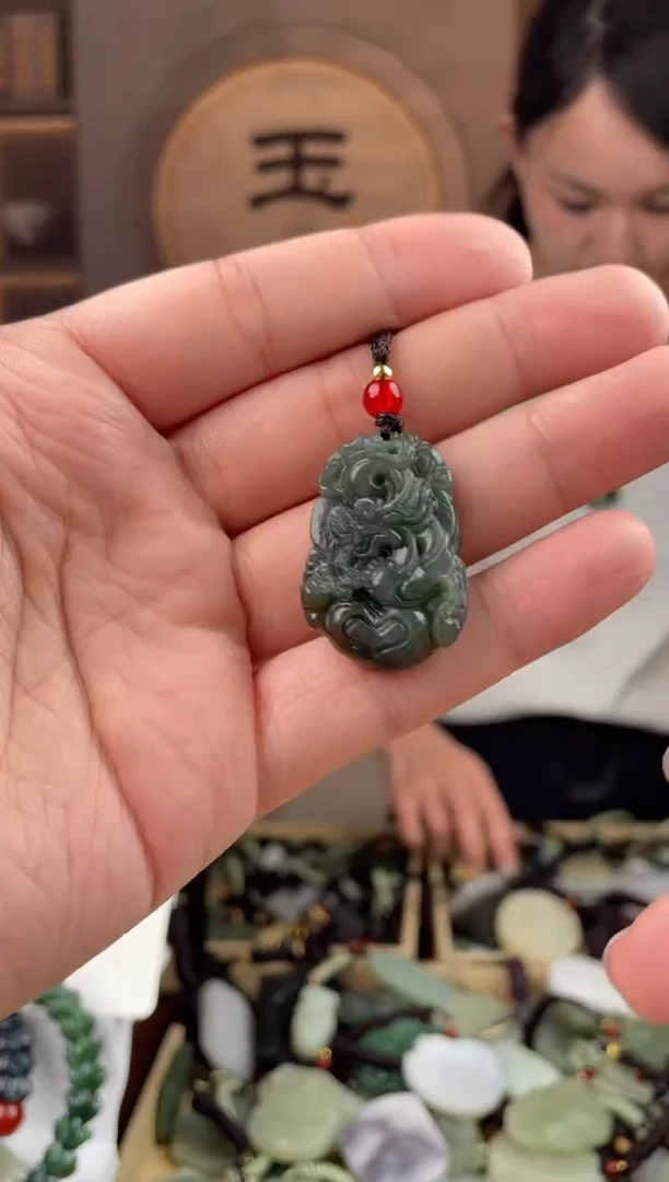颈饰未镶嵌和田玉拍一发一，多样性发货