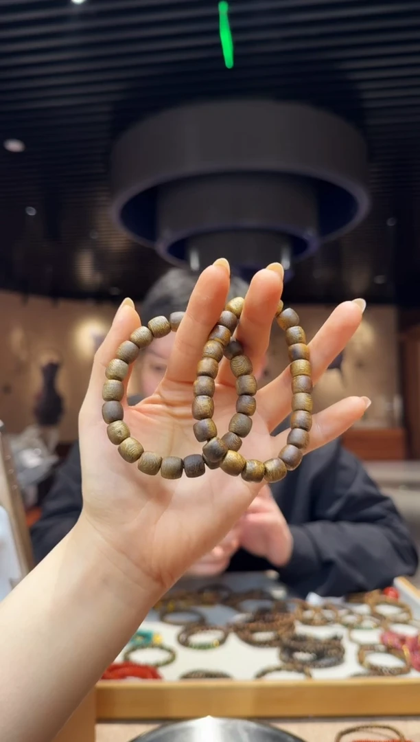 【闪购商品】沉香手串海南莺歌绿棋单圈鼓珠多样性发其一）