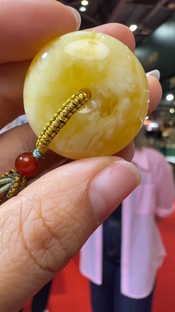 未镶嵌琥珀手链杭州珠宝展假一罚十