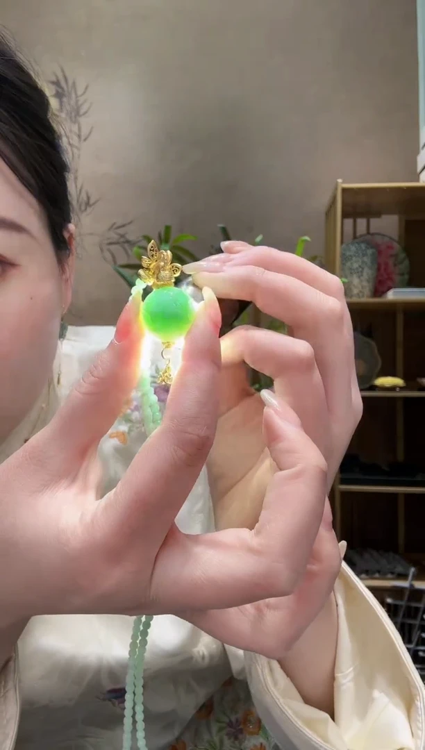 【闪购商品】翡翠耳饰未镶嵌吊坠