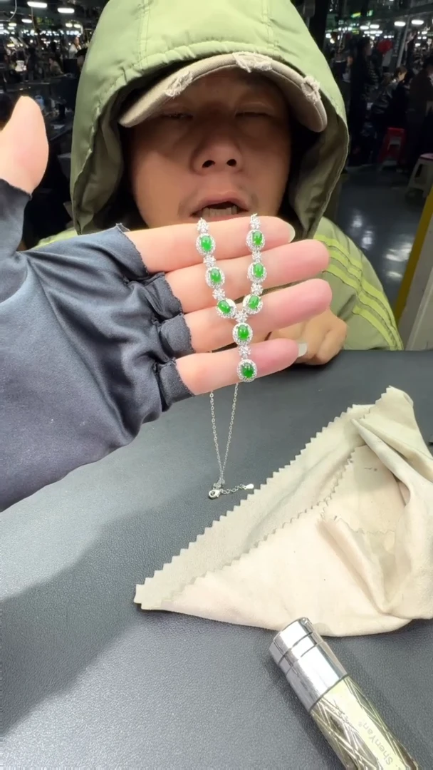 未镶嵌翡翠耳饰0651856337多样性发货