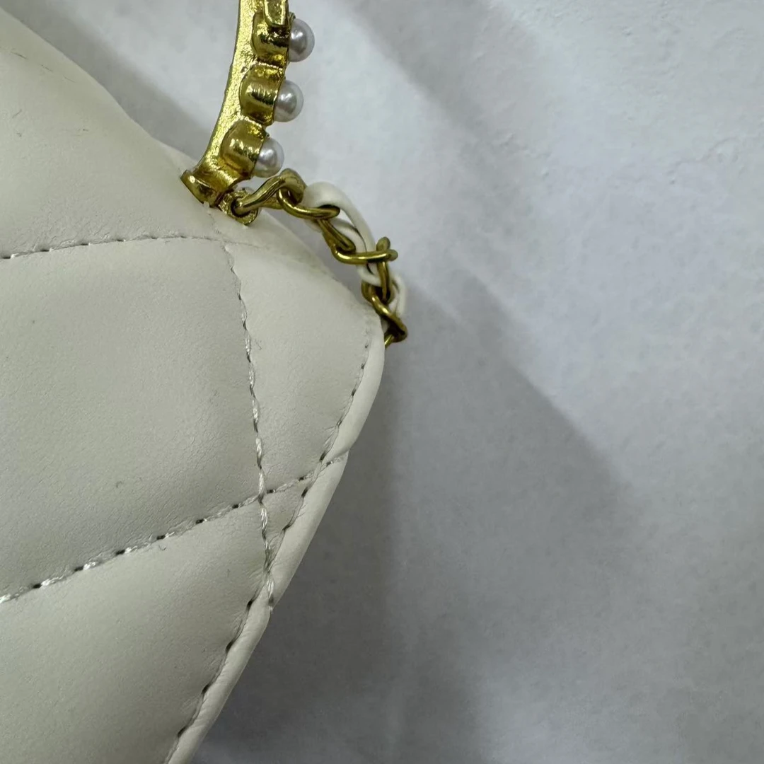 真好看啊~手柄闪亮手提包（白）