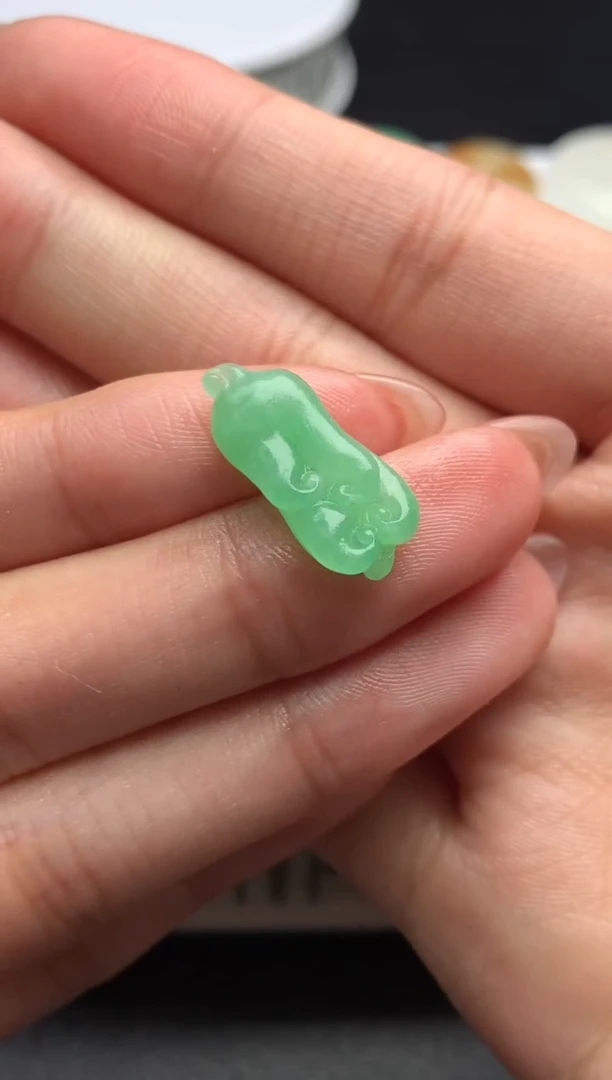 【闪购商品】定制翡翠未镶嵌毛货