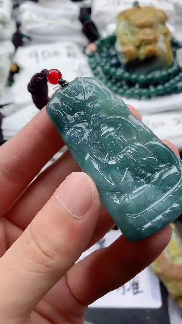 翡翠未镶嵌颈饰7777777777