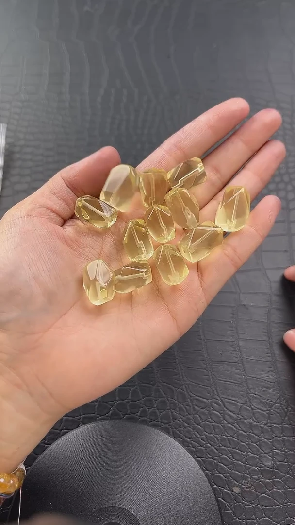 `未镶嵌水晶6多样性发其一/