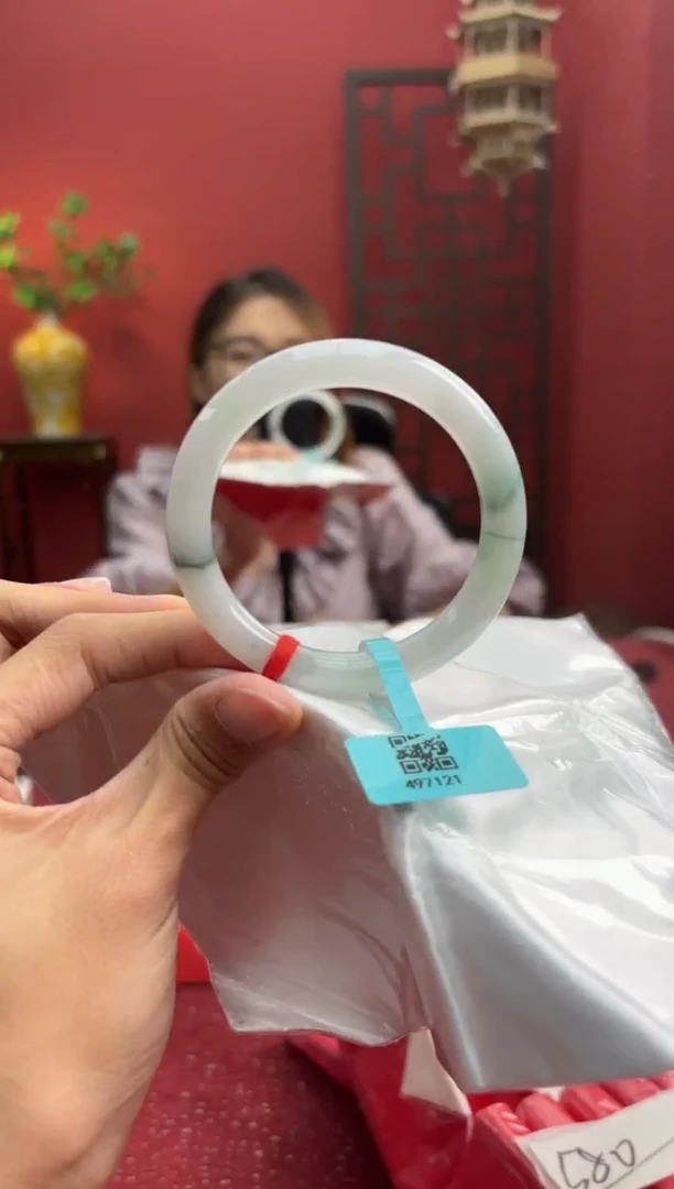 未镶嵌手镯（圆镯）翡翠翡翠手镯1