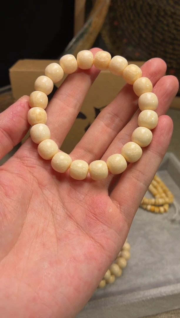 其他猛犸象牙Q11-虬系列T1满脑11*10mm手串 微瑕