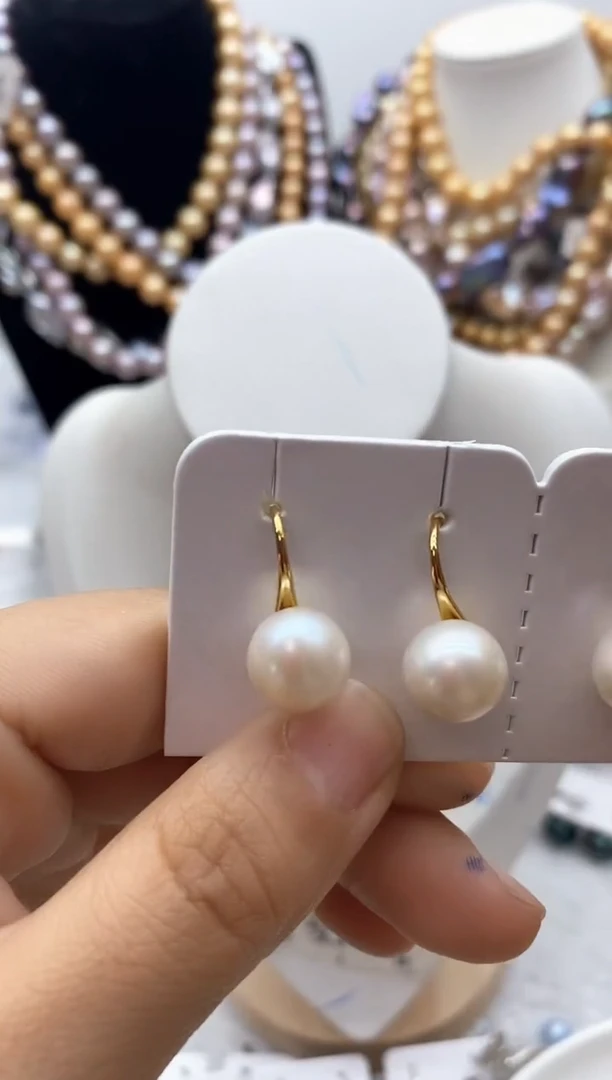 【闪购商品】淡水珍珠颈饰钛钢64