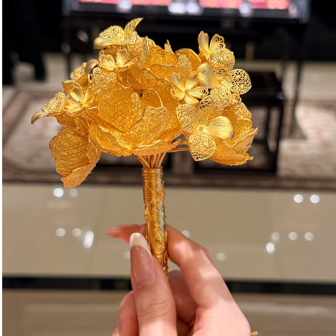 鳳喆錾刻镂空花丝古法工艺设计师款手捧花足金999古风结婚手工