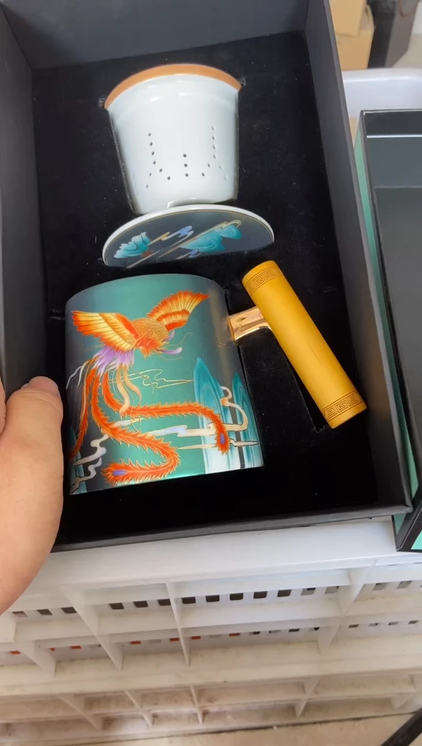 杯无运费险有瑕疵的摄影的产品有使用过的痕迹有点脏介意勿拍