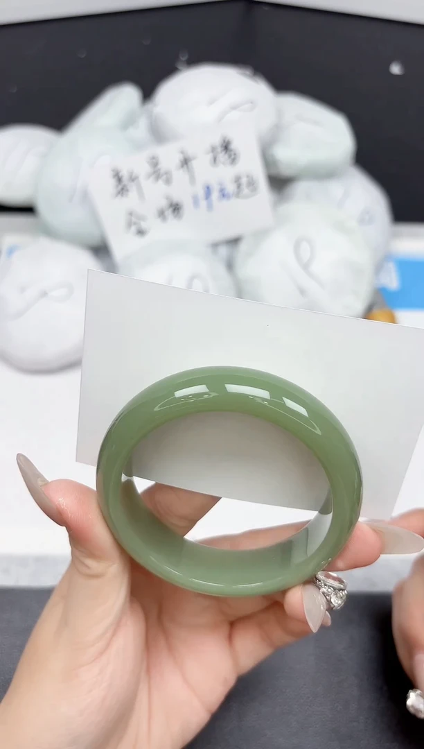 未镶嵌手镯石英质玉155-56-57