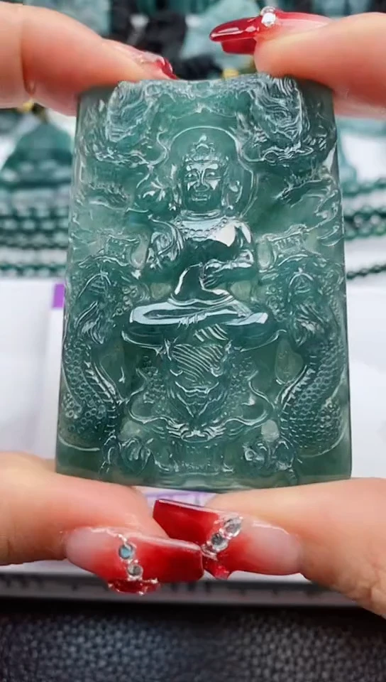 【闪购商品】翡翠颈饰未镶嵌