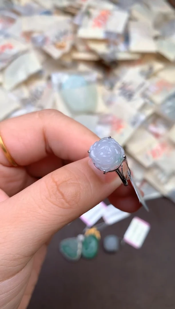 银S925镶嵌挂件翡翠 —