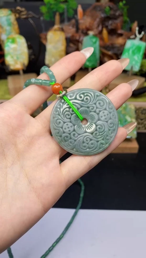 【闪购商品】翡翠颈饰未镶嵌翡翠A货