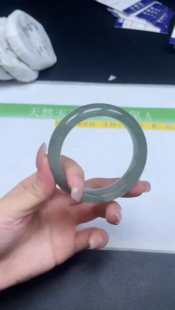 未镶嵌手镯石英质玉038-543