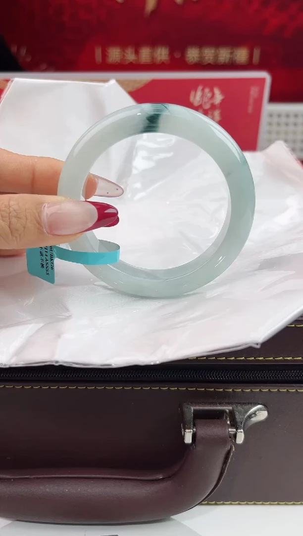 【闪购商品】翡翠手镯未镶嵌1翡翠手镯