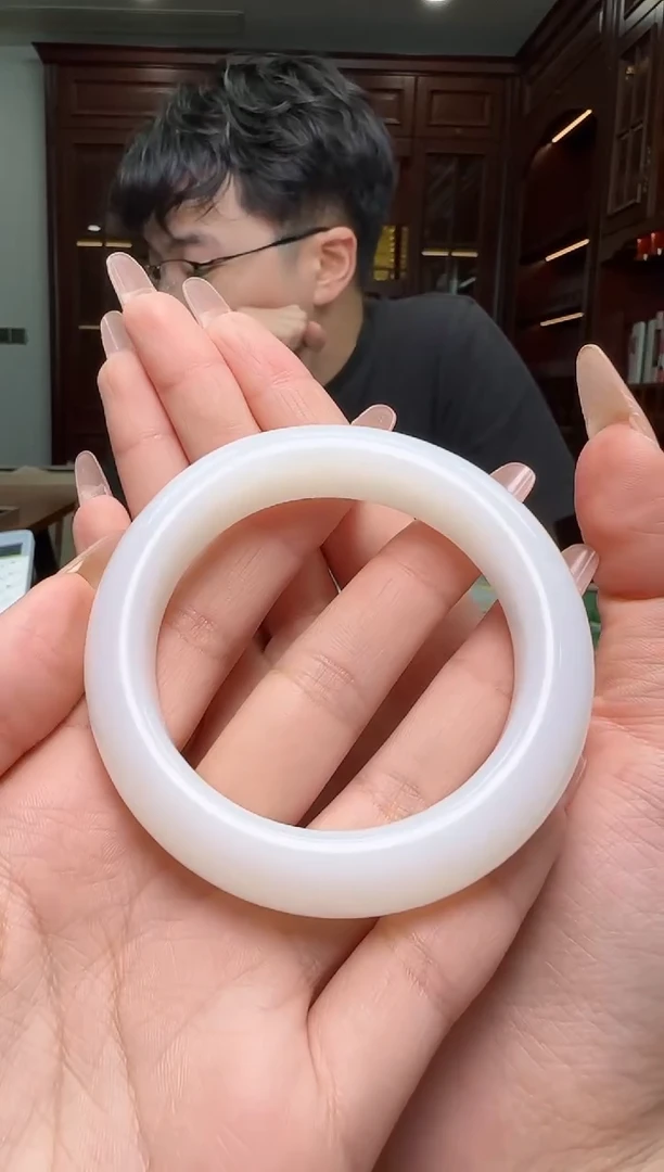 颈饰未镶嵌和田玉圈口57.8   lf060