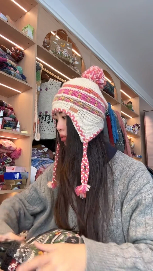 羊毛美利奴白粉护耳帽