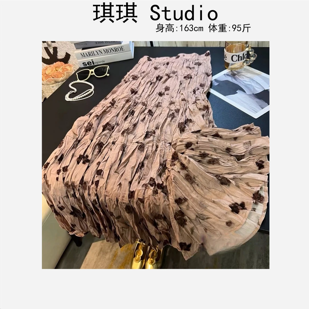 春季新款轻奢高级感民族风花朵褶皱宽松显瘦减龄百搭半身裙2536-C