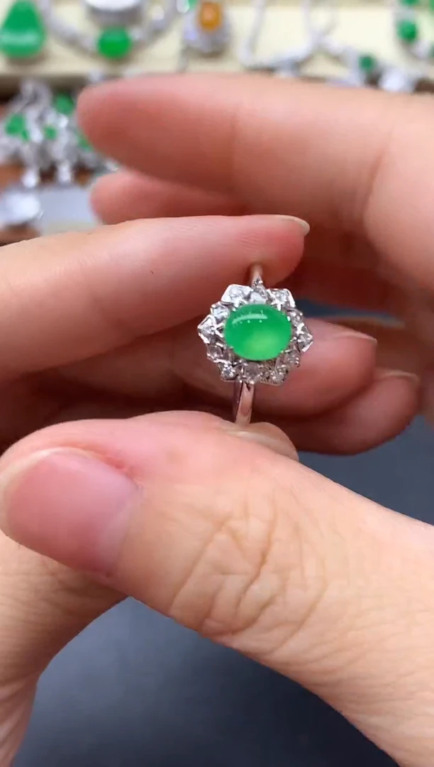 18K金镶嵌戒指翡翠326-中国好珍宝