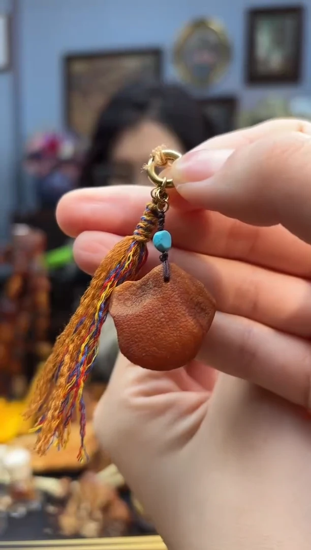 琥珀颈饰未镶嵌包挂