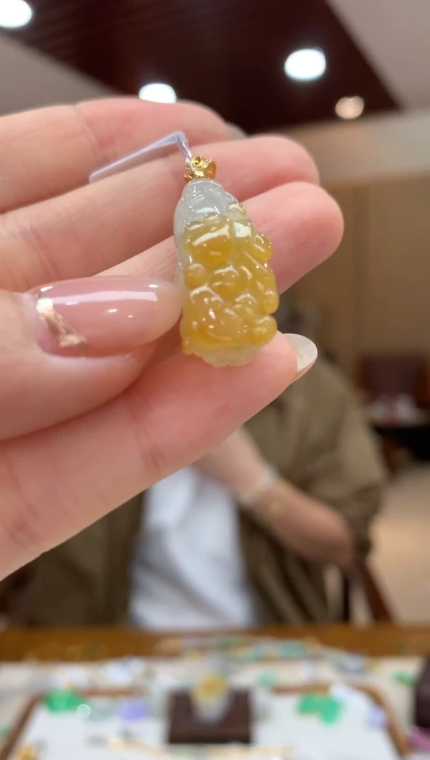 吊坠(不含链)18K金镶嵌翡翠白菜