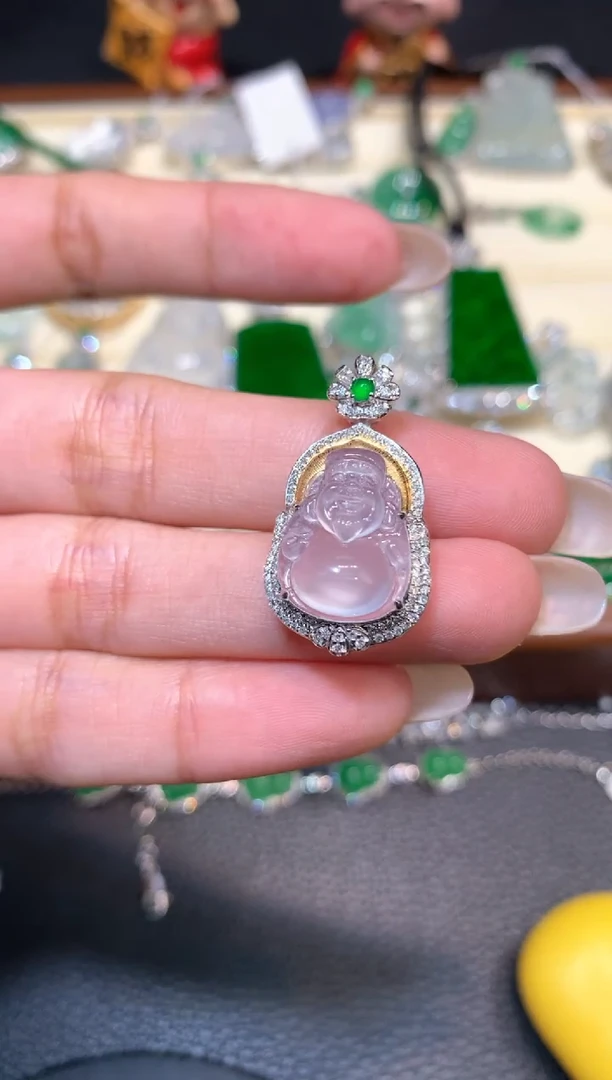 颈饰18K金镶嵌翡翠1